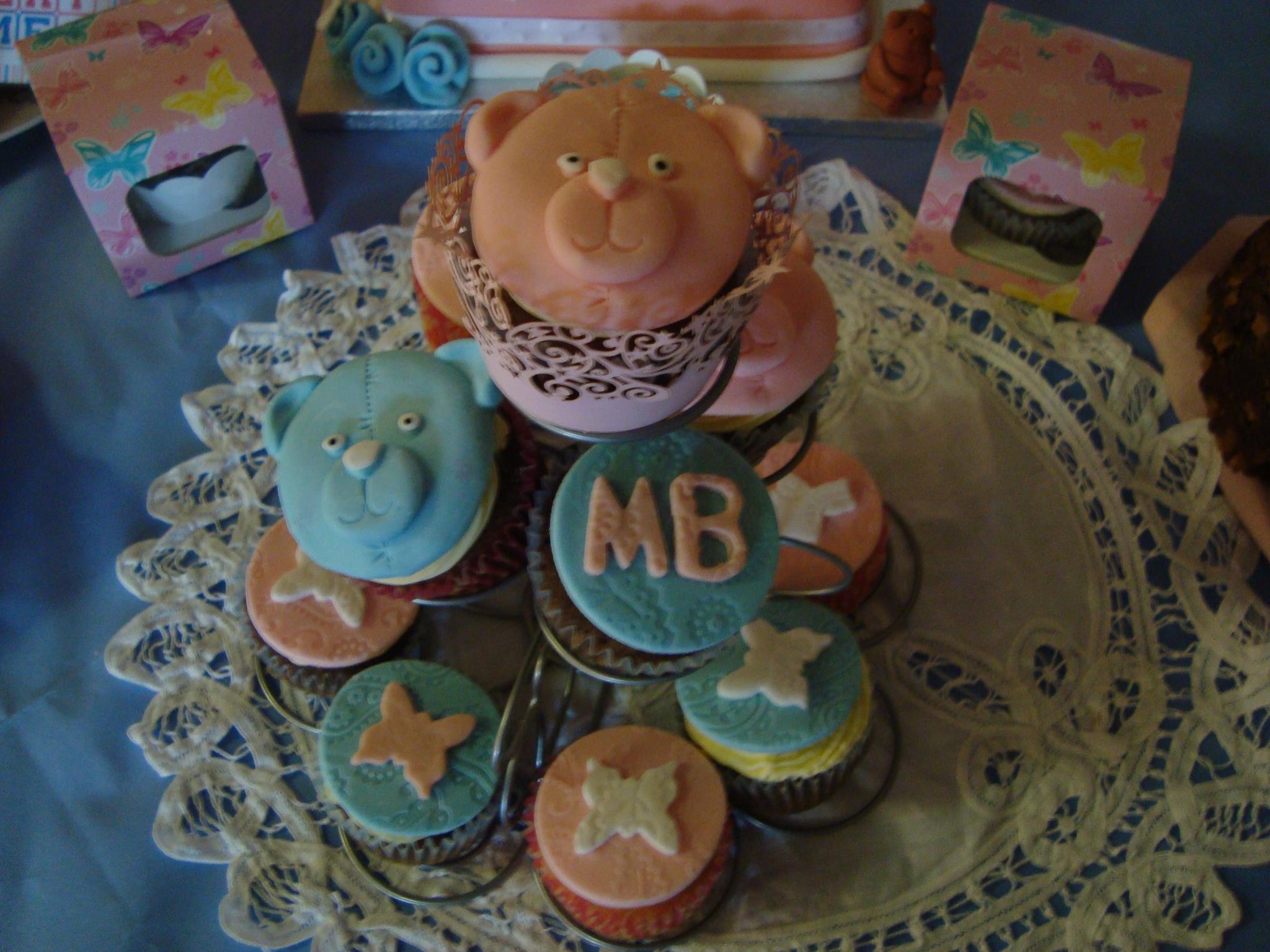 mutha cup cakes