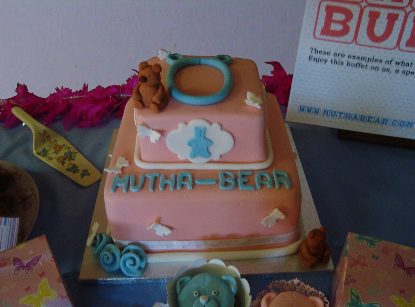 mutha bear cake